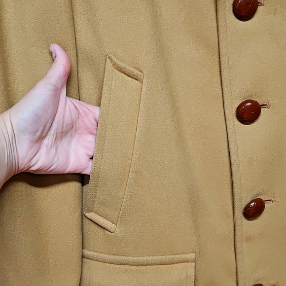 Vintage Pendleton Men's Tan Wool Coat Size XL Button Up W/ Pockets - Picture 4 of 16